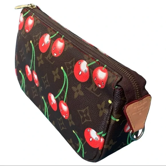 Louis Vuitton -Rare to Find Limited Edition Takashi Murakami Cerises Pochette - Picture 6 of 16